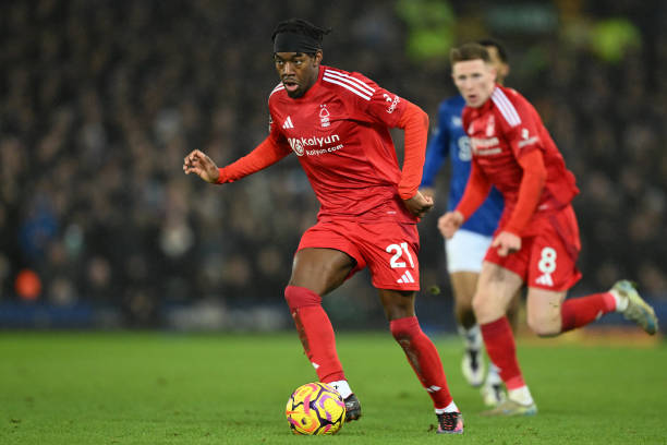 赋的年轻球 赋的年轻球